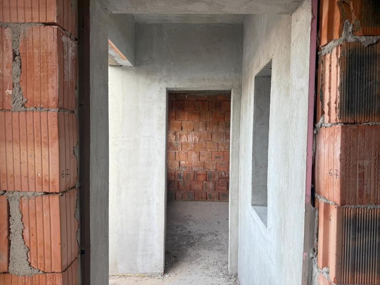 Propietar - Garsonieră de vânzare – 37 mp utili - bloc nou – parter– parcare sub - 6