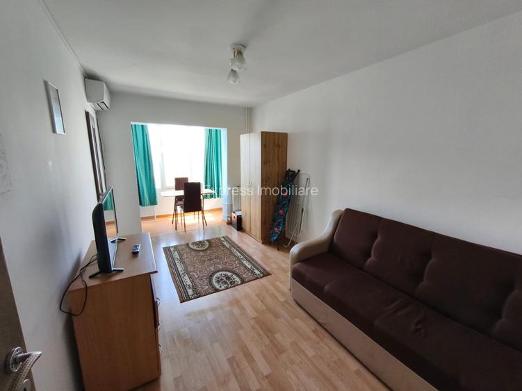 Garsonieră de închiriat în Constanța, zona Trocadero - 3