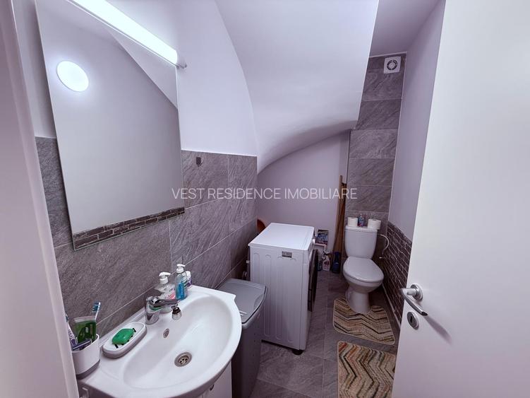 Casă tip insiruită de lux în ansamblul Margelelor – Comision 0 - 14