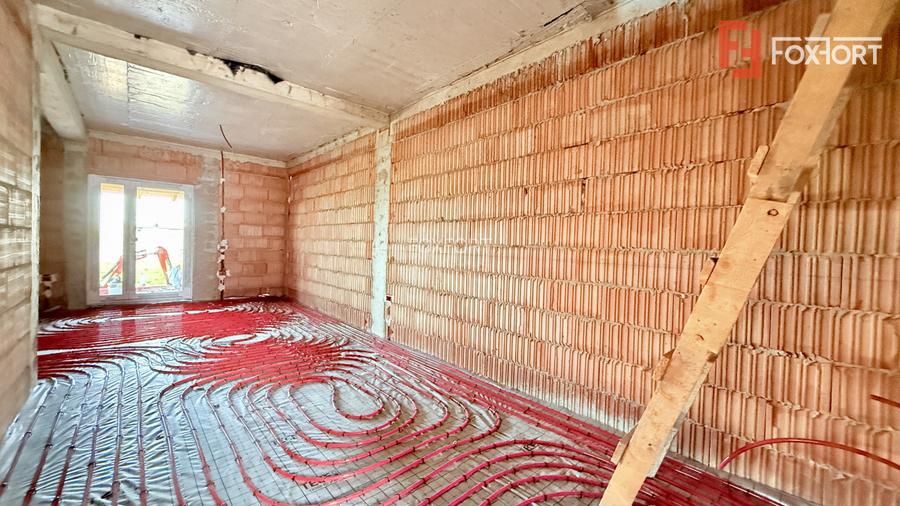 Duplex de vanzare 3 camere + pod mansardabil - Mosnita Veche - 4