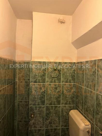 Apartament 4 camere, decomandat situat in zona Inel  II - 8