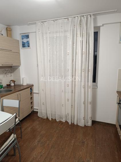 Apartament 2 camere, de vânzare, Gheorgheni, str. Bizușa, balcon 10 mp - 4