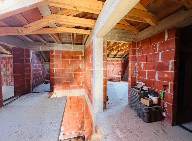 Casa unifamilială mare 5 cam, garaj, curte. Întabulată. Fughiu Oradea - 36