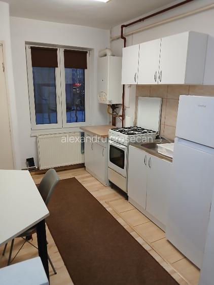 închiriez apartament cu 2 camere parter MOBILAT în zona CORINA-TUDOR -UNICREDIT - 2