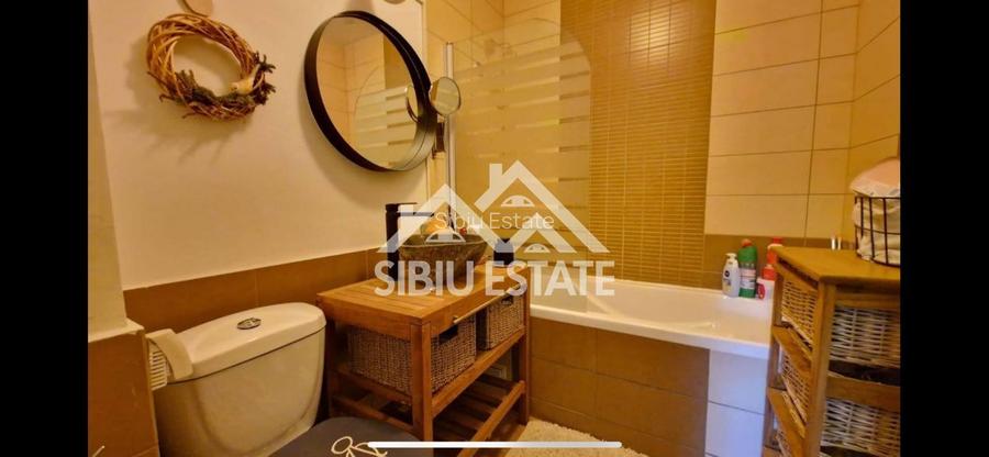 Casa moderna, de inchiriat, cu 3 camere, 2 bai, terasa - 6