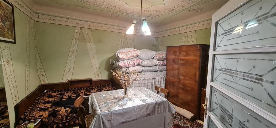 Casa de inchiriat pe calea Radnei - strada principala - 10