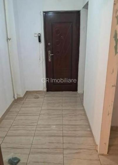 Garsoniera renovata complet Titan - 2