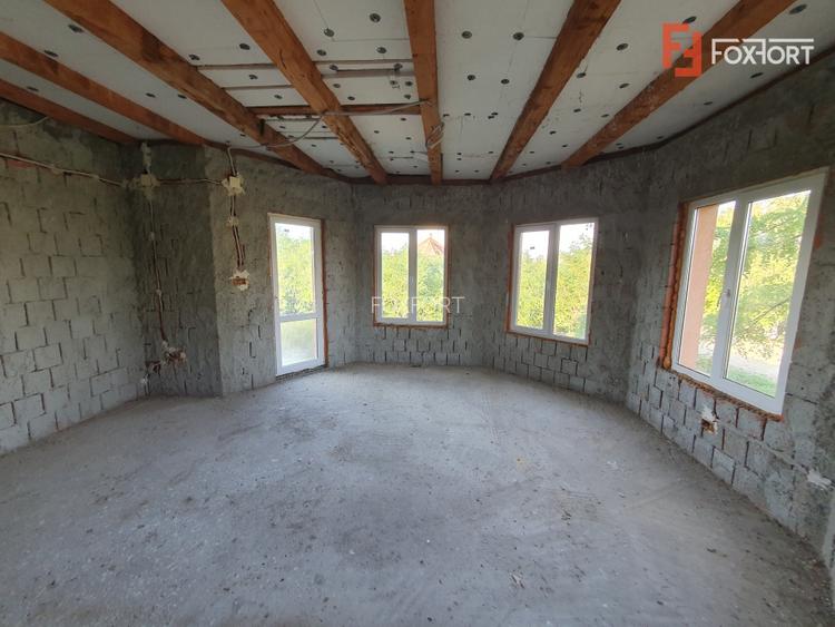 Casa individuala cu 5 camere si 2 bai, Central Jebel - 22