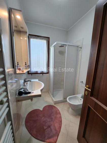 Apartament 3 camere 2 bai intrare Mamaia pe partea cu marea Mobilat utilat Lux - 21