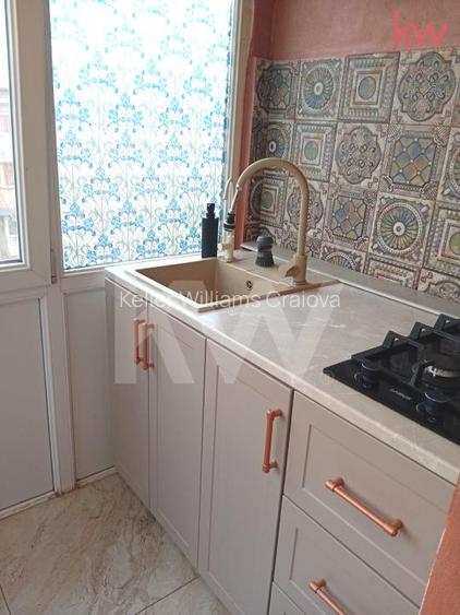 Apartament Decomandat - 2 Camere - Rovine - 3