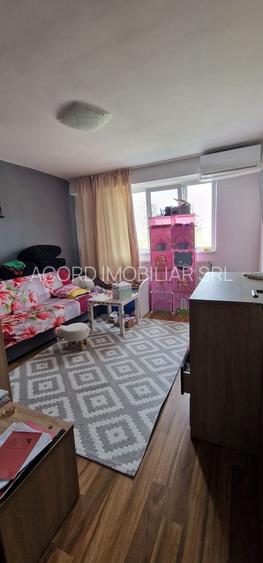 Tomis Nord-rovere, doua camere decomandate. - 18