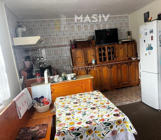 Casă spațioasă de vânzare în Azuga – 9 camere, 6 băi, vedere la Munții Bucegi - 9