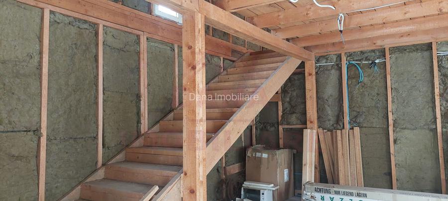 CASĂ INDIVIDUALĂ LA GRI 4CAMERE \RUSCA MONTANĂ \JUD.CS - 11