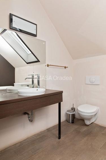 Vilă 5 dormitoare, 4 băi, 2 248mp teren, piscină. Preț: 229 000 E. - 26