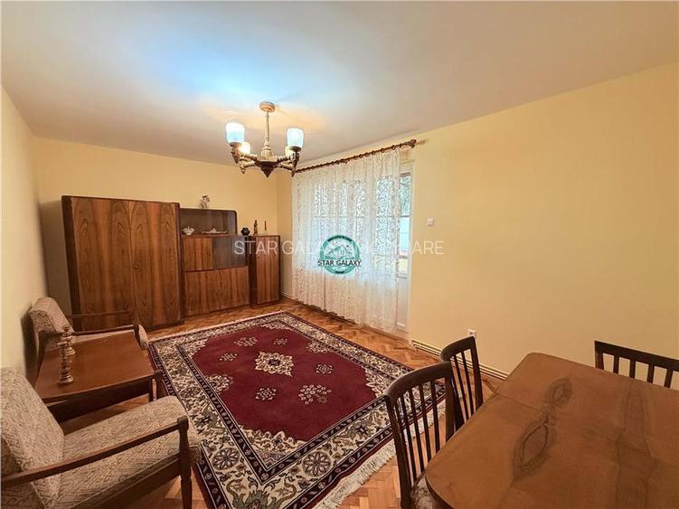 Inchiriez apartament cu 4 camere, 2 bai, etaj 1 in Dambu zona Profi - 2