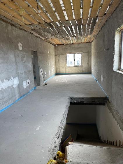 Vila Cumpana P+1+M 700mp - 15