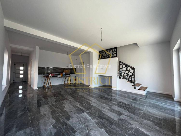 Duplex 5 camere despartit prin camera tehnica | Ghiroda - 2