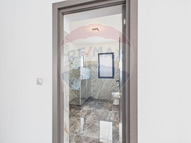 Casă / Vilă cu 5 camere de vânzare - 15