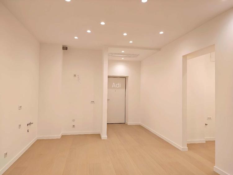 Bucharest CBD luxury apartment 2rooms for sale Aviatia Tower - 8