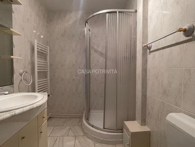Tomis III, apartament cu 4 camere decomandate, centrala pe gaz, liber - 24