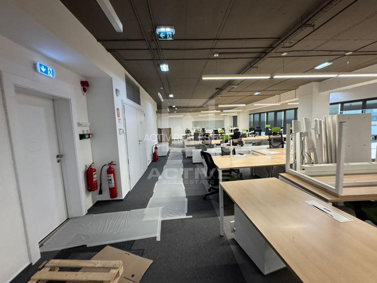 Spatiu pentru birouri / comercial || zona semicentrala  - 2