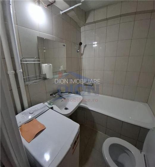 Gara de Nord  -  pe b-dul IG DUCA - 2 minute de metrou - 10