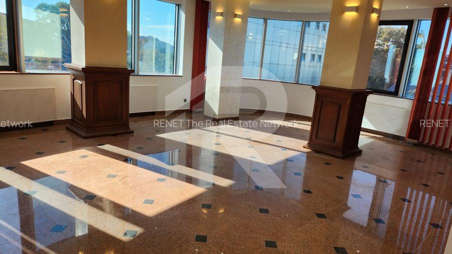 Spațiu premium birouri sau clinică, 2 corpuri, 12 parcări, lift, terasă - 7500 E - 23