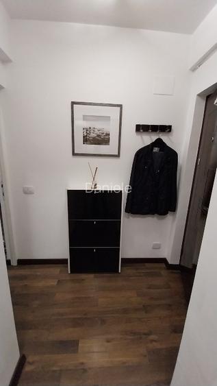 Garsonieră la intrarea parcului Cișmigiu - 4