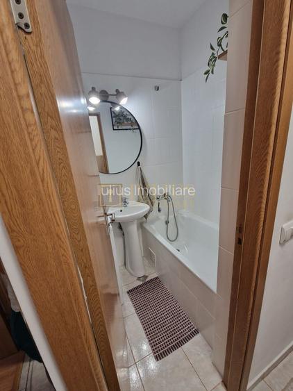 Apartament luminos 2 camere, la mansarda in zona Sagului - 10