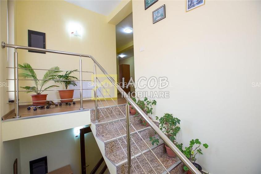 Vila Duplex cu 10 camere, cartier Serbanesti, Bacau - 35