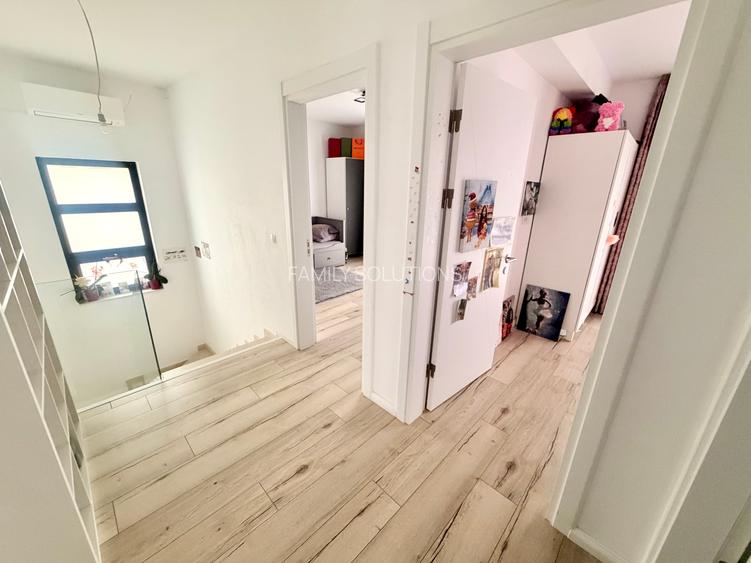 Casa moderna sector 4 P+1+Pod. 5 cam.Util 125mp. Terem 296mp - 24