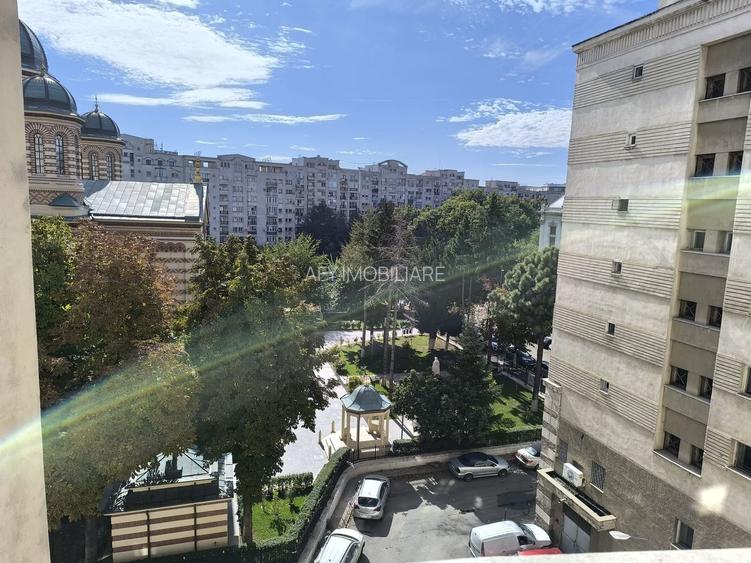 De Inchiriat Apartament 4 camere Nemobilat Piata Unirii Metrou - 16