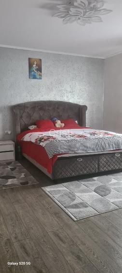 Casa de vanzare  3 camere - 6