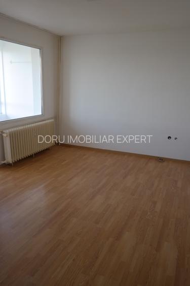 Titan-Camil Ressu,langa metrou,stradal,bloc retras,liniste! - 2