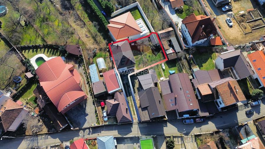 Proprietate rezidentiala de vanzare la 2 pasi de Parcul Regina Maria - 13