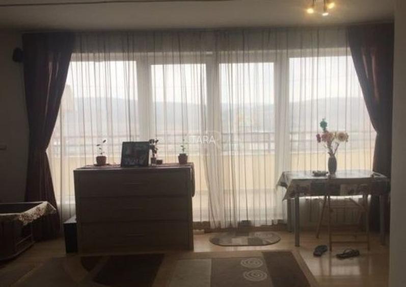 Apartament cu terasă generoasă – zona Petrom. - 3