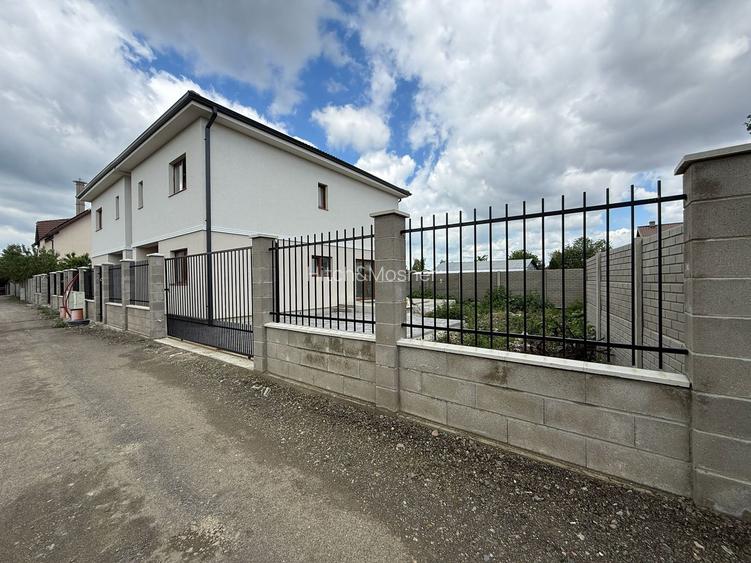 Duplex exclusivist de vânzare în Chișoda  vatra veche a satului - 22
