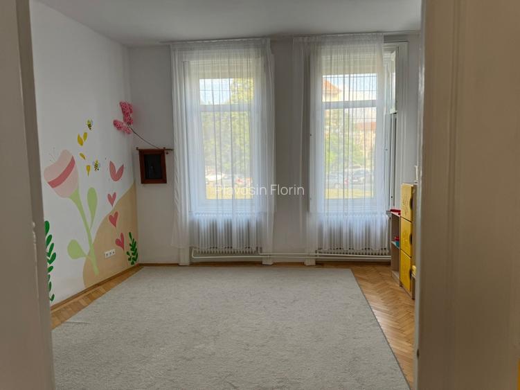 Complex-Lunei,la 5 min.de Prefectu;,10 camere,cas multifuncțional - 14