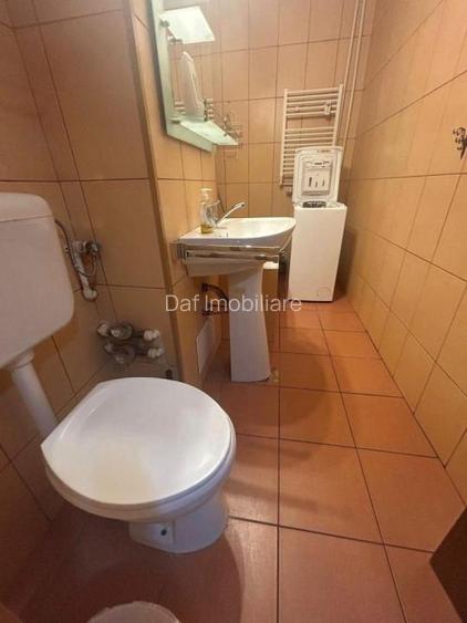 Nerva Traian -Timpuri Noi Metrou- Studio 42mp -bloc 1989 - 5