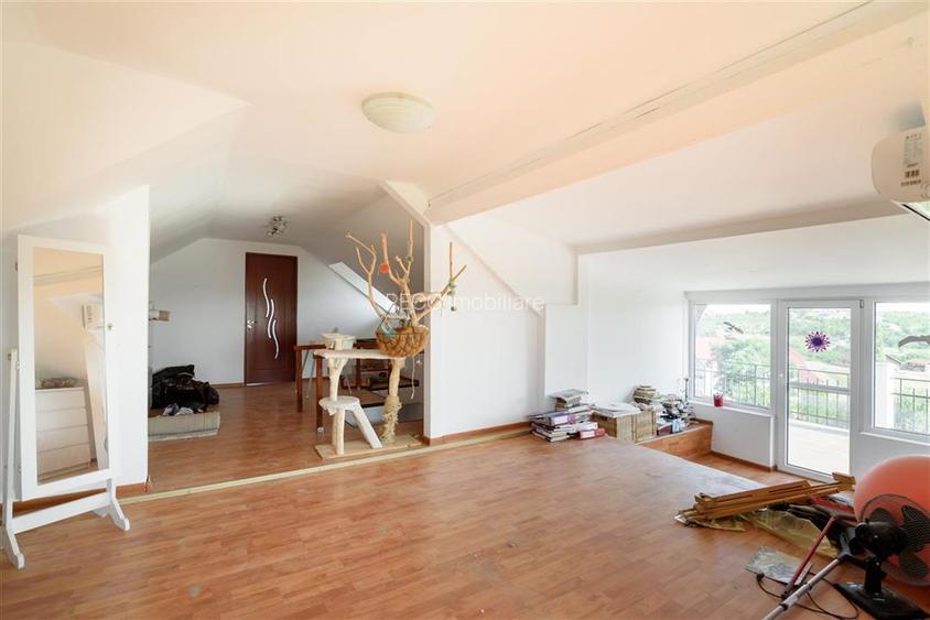 RECO Casa cu priveliste - 47