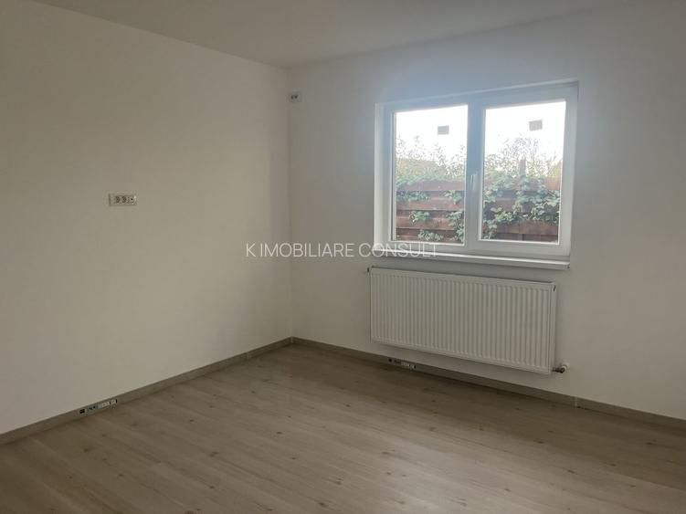 Glina stadion casa parter 4 camere - 36