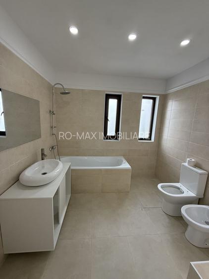 Vila 4 camere cu arhitectura deosebita langa pădure in Corbeanca ! - 13