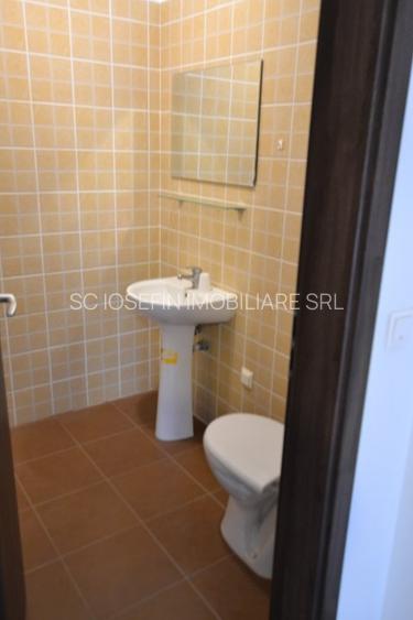 Uranus Plaza, perfect investitie,  pentru locuit sau afacere - 6