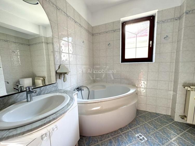 Vila 8 camere vis a vis de Piata Floreasca, garaj, curte proprie - 17