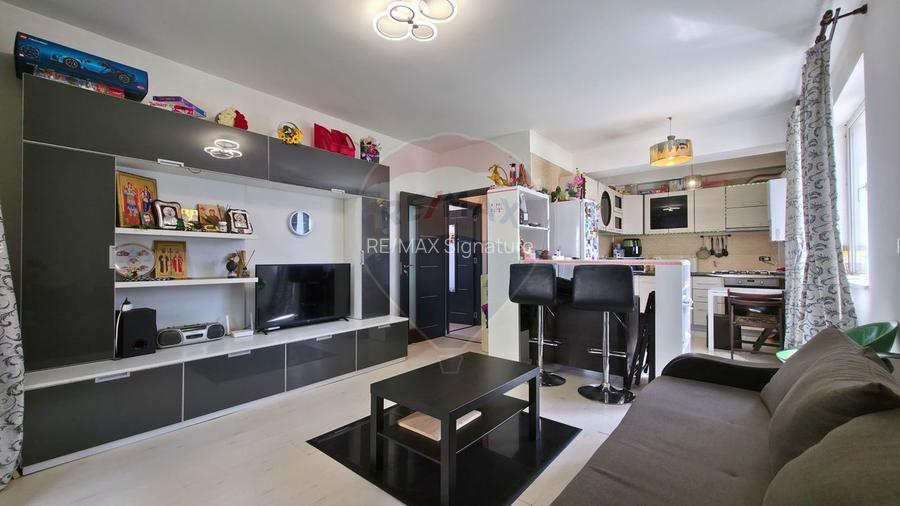 Apartament 3 camere 1 Decembrie de Vanzare - 2