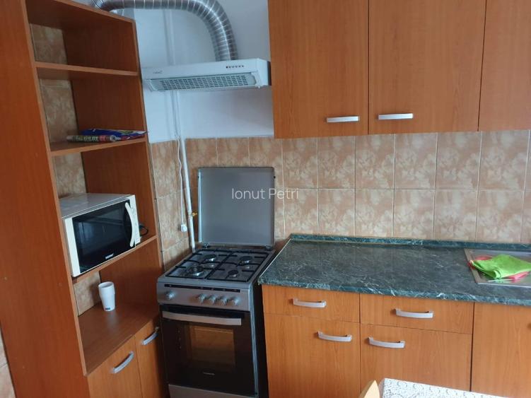 Inchiriez Apartament 2 camere  - 2