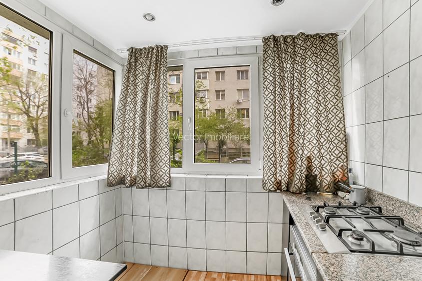 4 camere*Fizicienilor*Parter*Bloc 1986 - 5