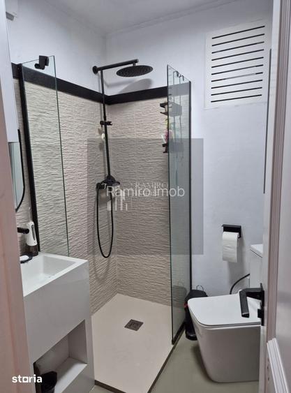 Vanzare 2 camere |  Vila | Renovat | Centrala | P-ta  Victoriei - 8