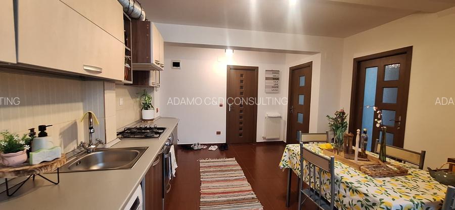 Apartament cu pod amenajat, complet mobilat, pe Strada Florilor - 8