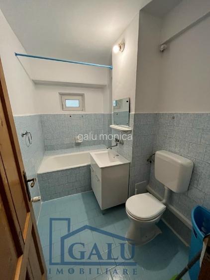 Apartament 3 camere 78mp  str.Gh.Doja vis-a-vis de Spitalul Judetean Oradea. - 4